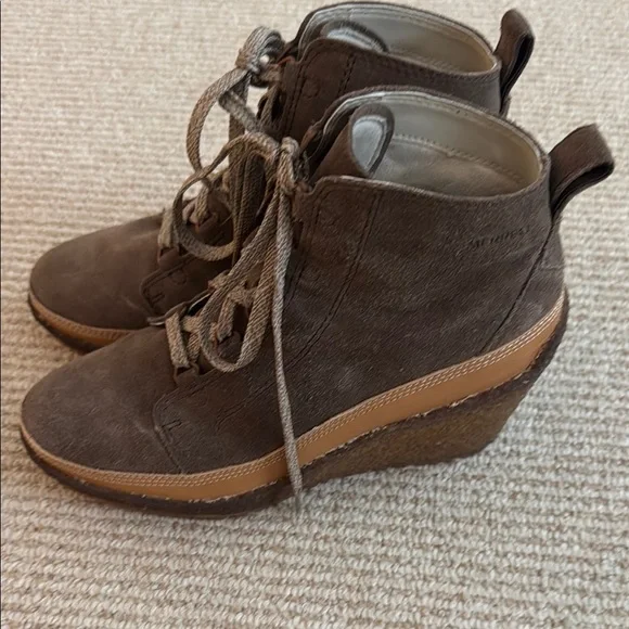 Merrell Brown Wedge Ankle Boots with Suede Upper - Picture 4 of 8